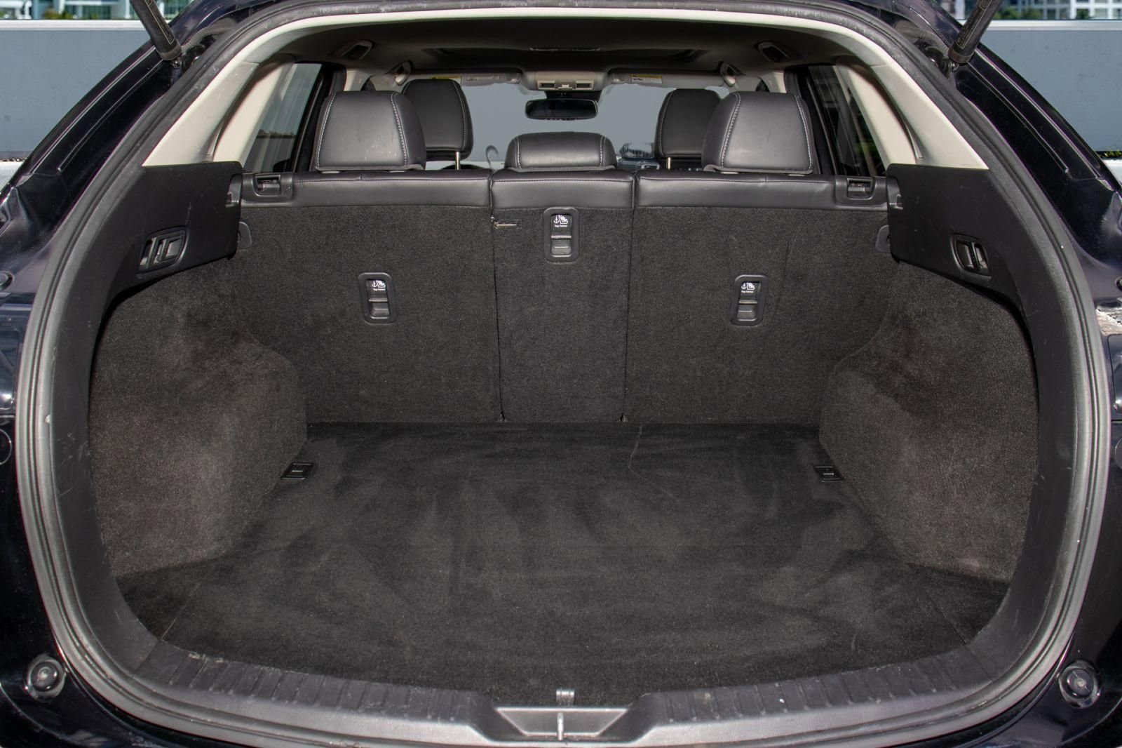 Used 2018 MAZDA CX-5 Touring w/ Preferred Equipment Package image 13