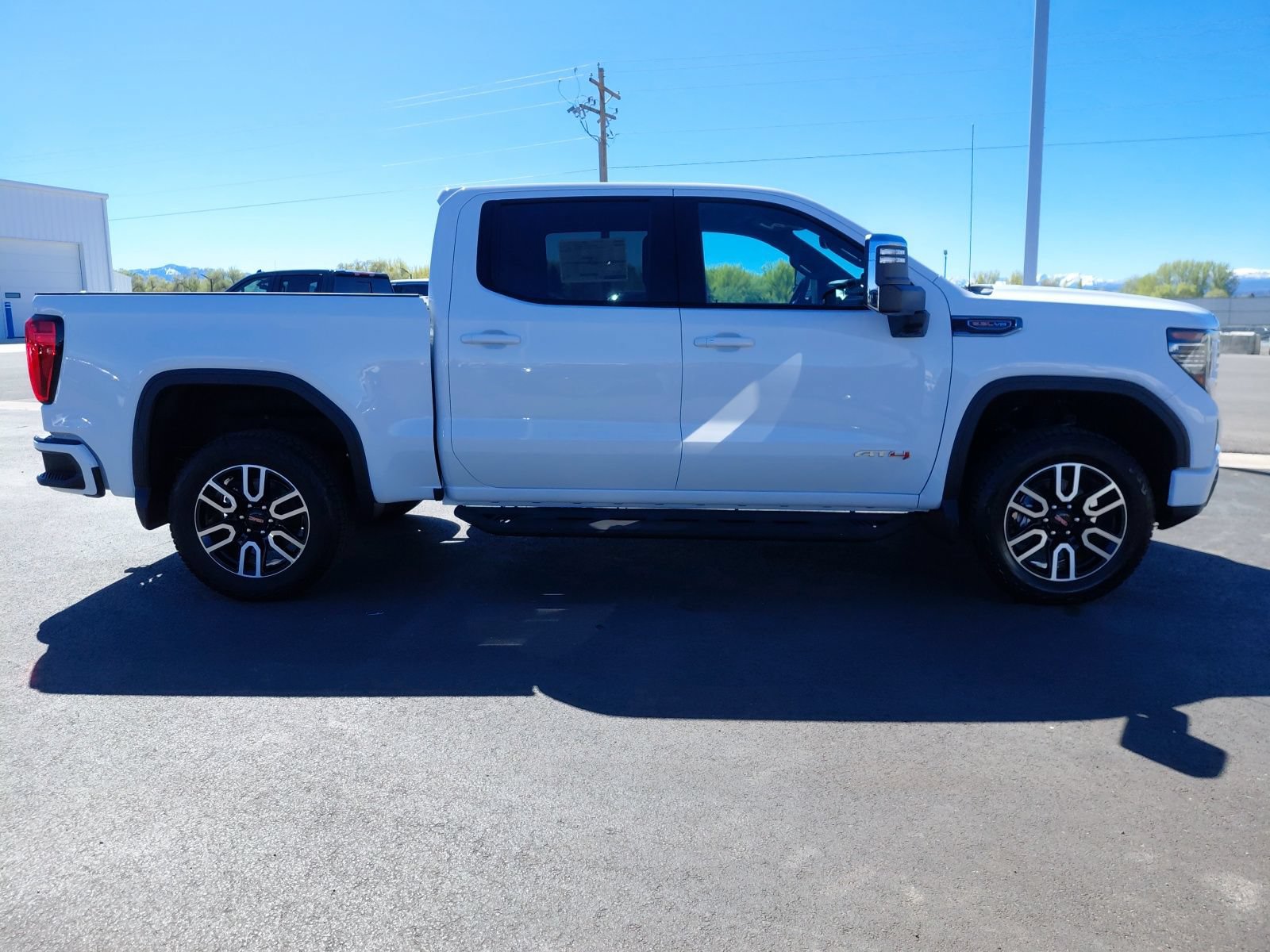 New 2026 GMC Sierra 1500 AT4 w/ AT4 Premium Package AWD/4WD image 2