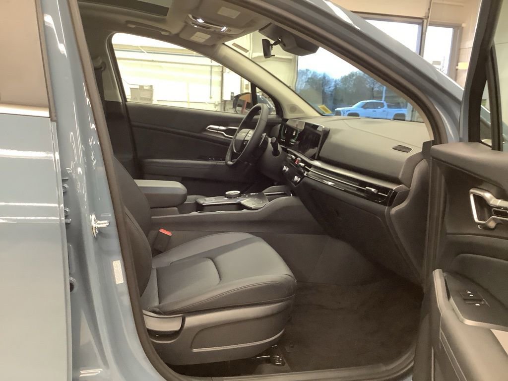 Certified 2026 Kia Sportage EX AWD/4WD image 14