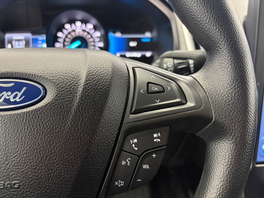 Used 2022 Ford Edge SE w/ Black Appearance Package image 22