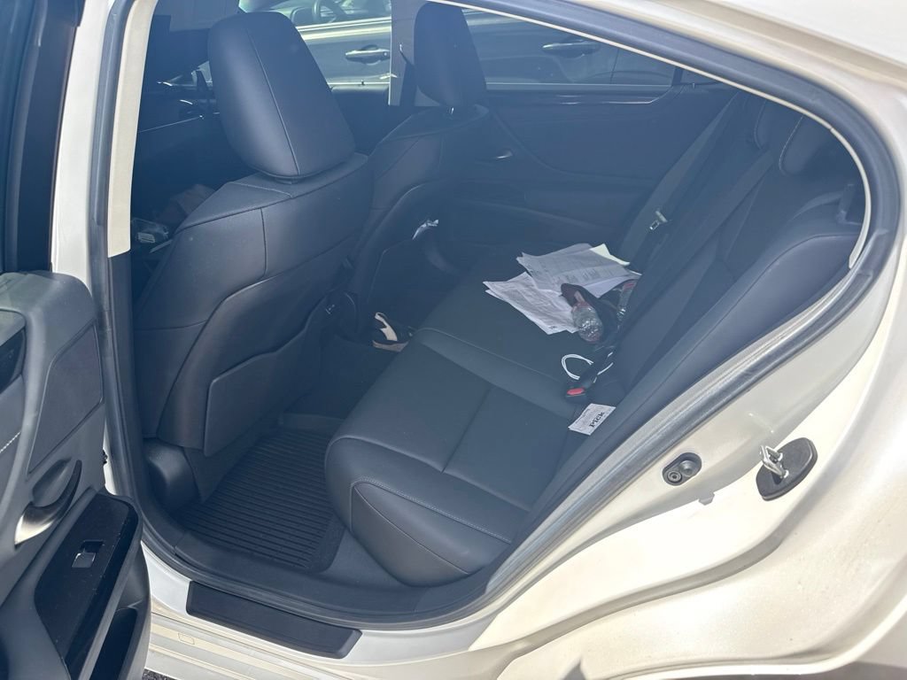 Used 2025 Lexus ES 350 w/ Accessory Package (Z2) FWD image 8