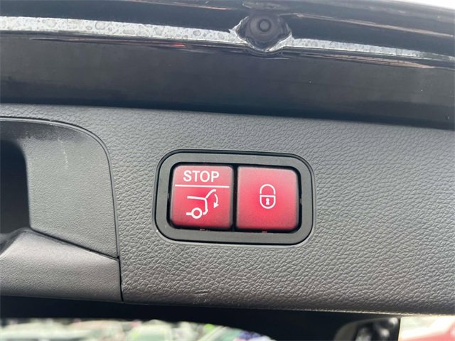 Used 2019 Mercedes-Benz GLC 300 4MATIC image 11