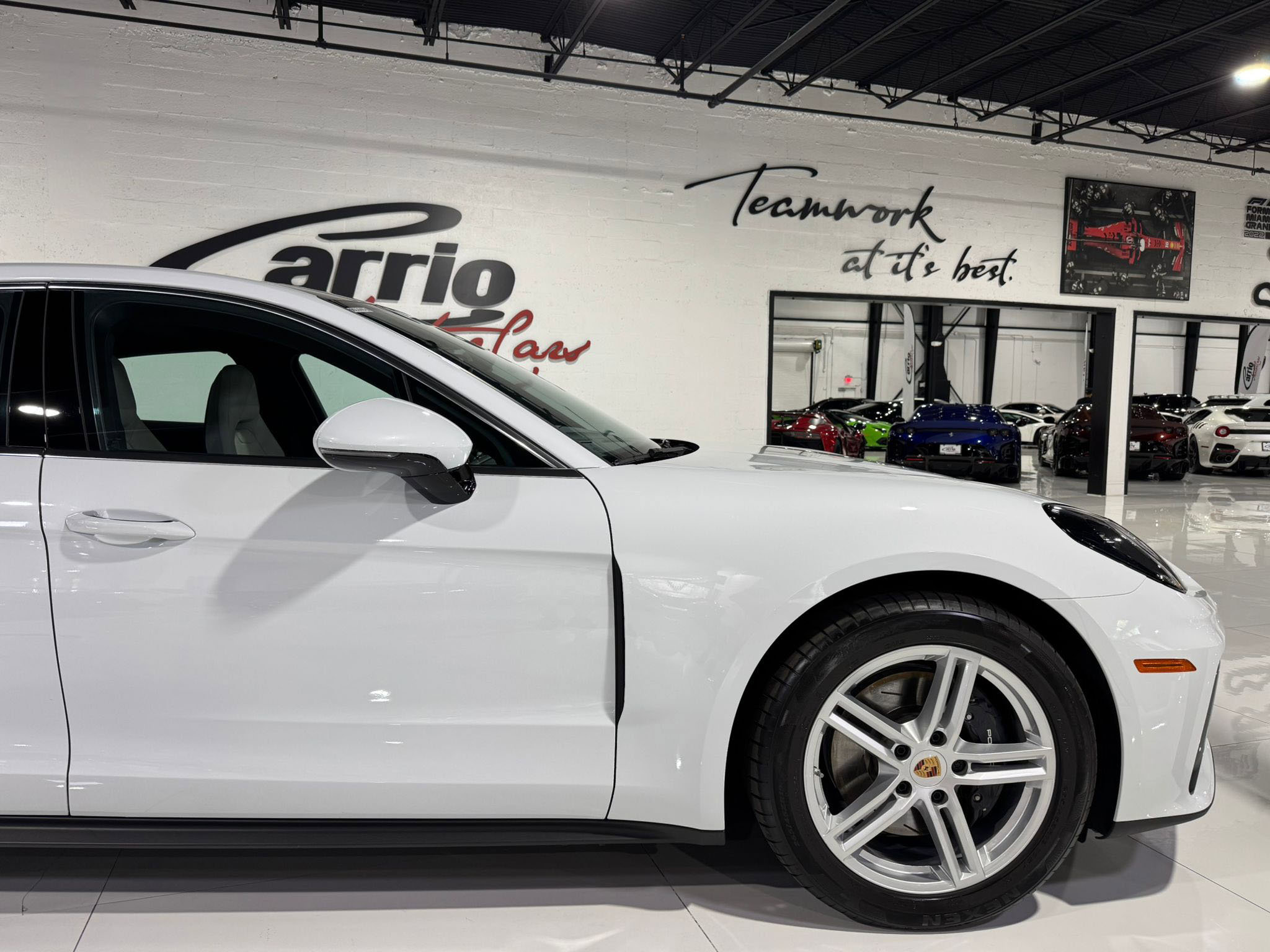 Used 2025 Porsche Panamera image 50
