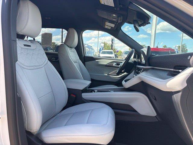 New 2027 Ford Explorer Platinum RWD image 19