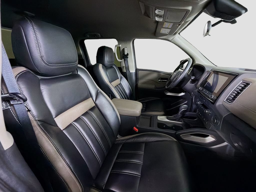 Used 2022 Nissan Frontier SV RWD image 29