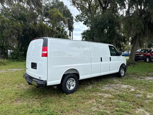 New 2025 Chevrolet Express 2500 Work Van 3D Extended Cargo Van w/ Driver Convenience Package RWD image 16