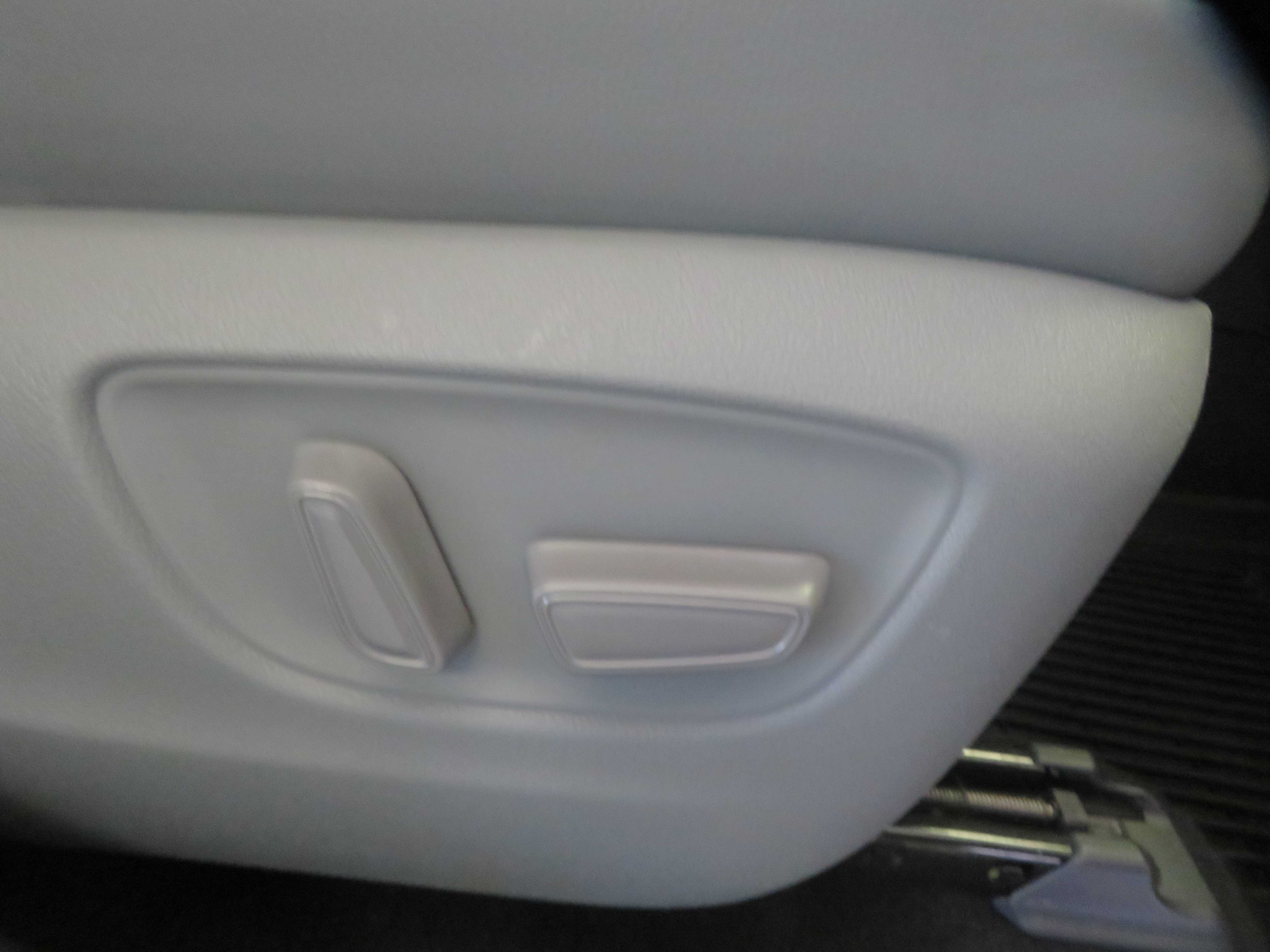 Used 2021 Toyota Highlander Platinum FWD image 33