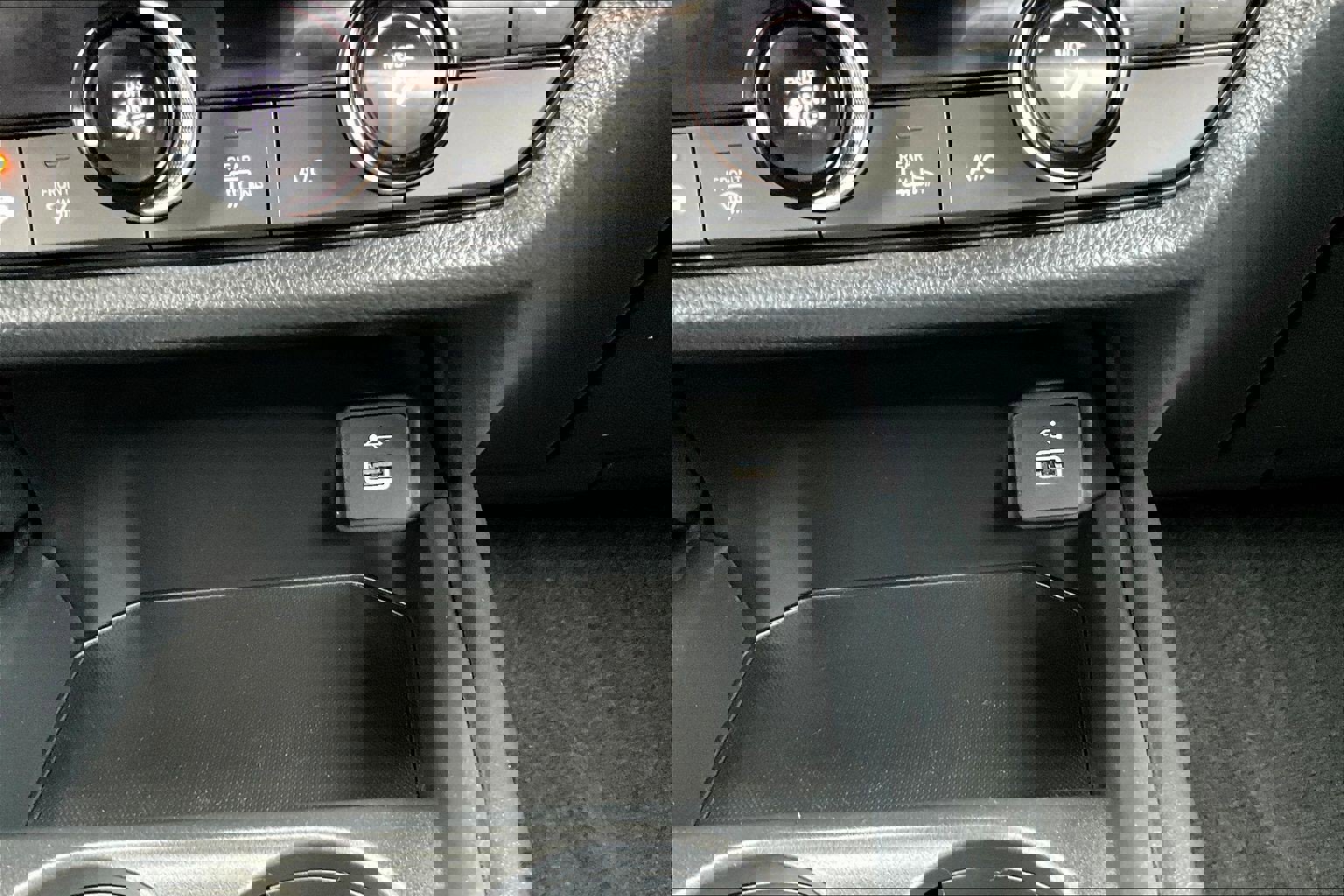 Certified 2023 Honda HR-V Sport image 24