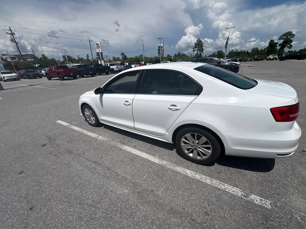 Used 2015 Volkswagen Jetta TDI SE FWD image 19