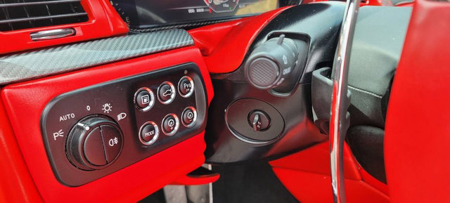 Used 2013 Maserati GranTurismo Sport image 27