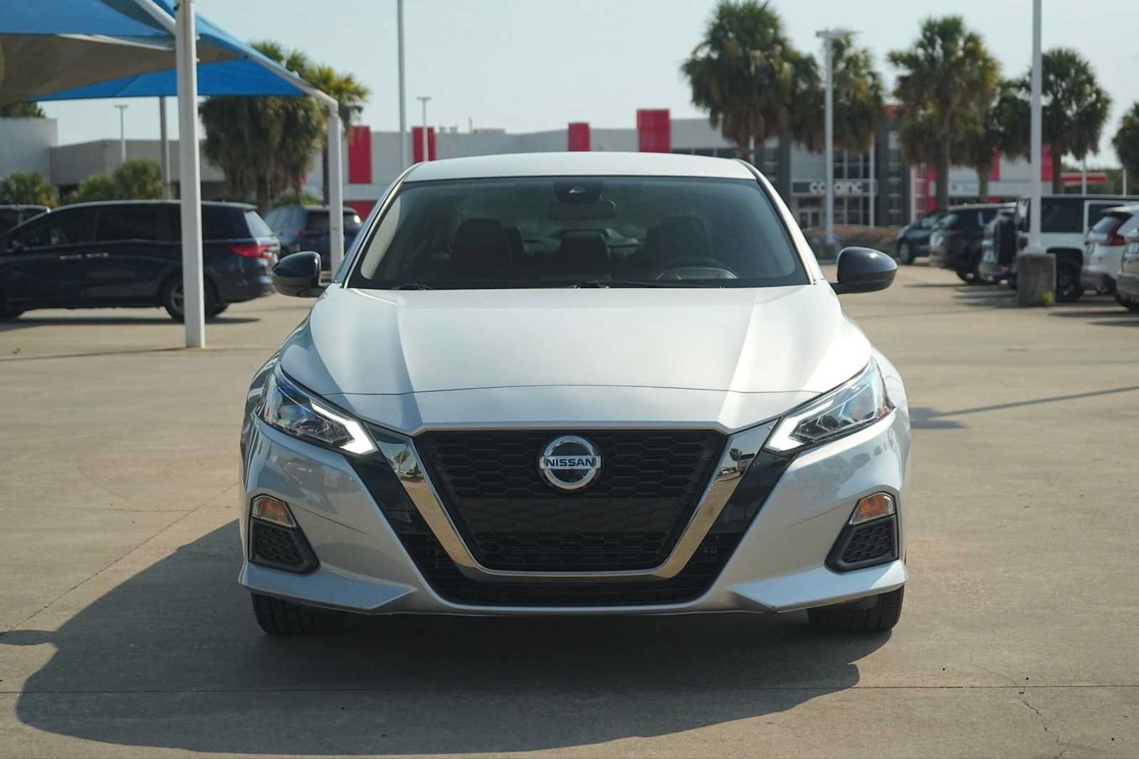 Used 2022 Nissan Altima 2.5 SR AWD/4WD image 6