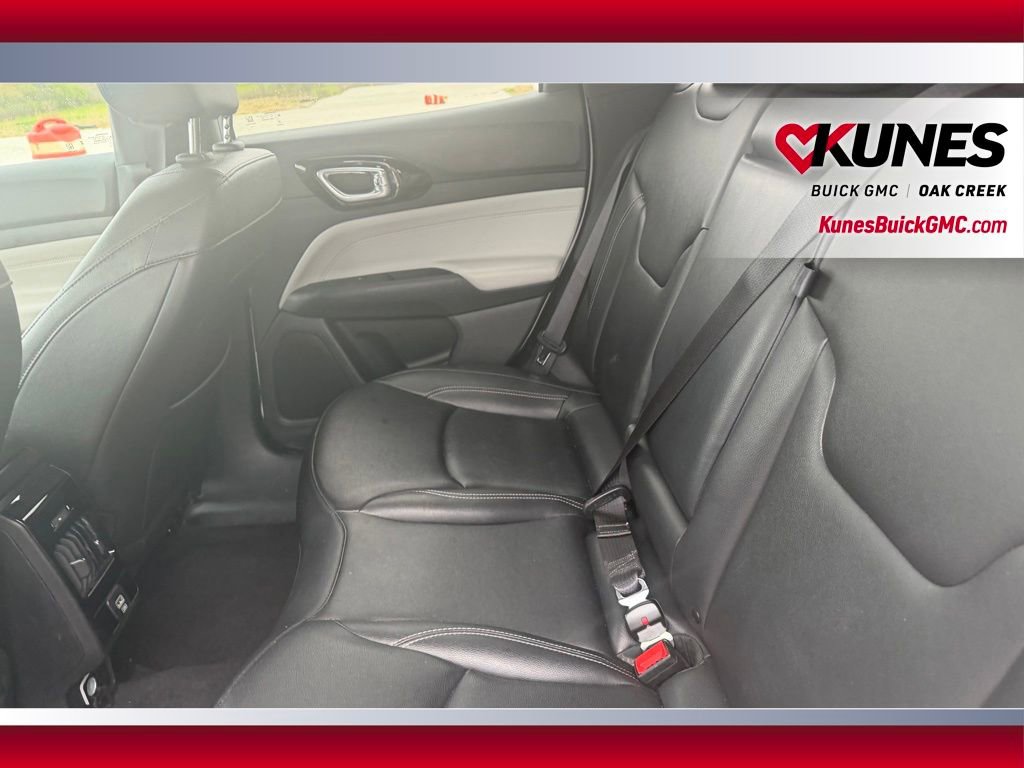 Used 2025 Jeep Compass Limited AWD/4WD image 8