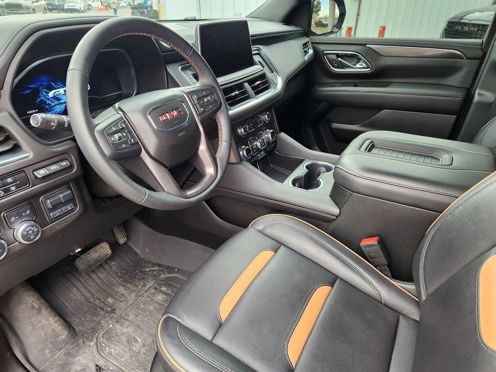 Used 2024 GMC Yukon AT4 w/ AT4 Premium Plus Package image 7