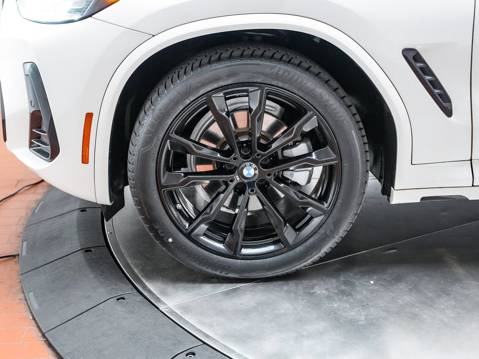 Used 2023 BMW X3 sDrive30i w/ M Sport Package RWD image 12