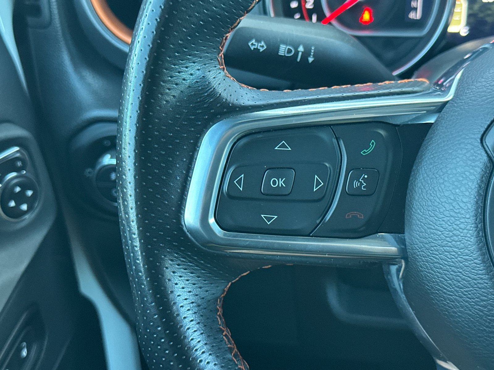 Used 2022 Jeep Gladiator Mojave AWD/4WD image 26