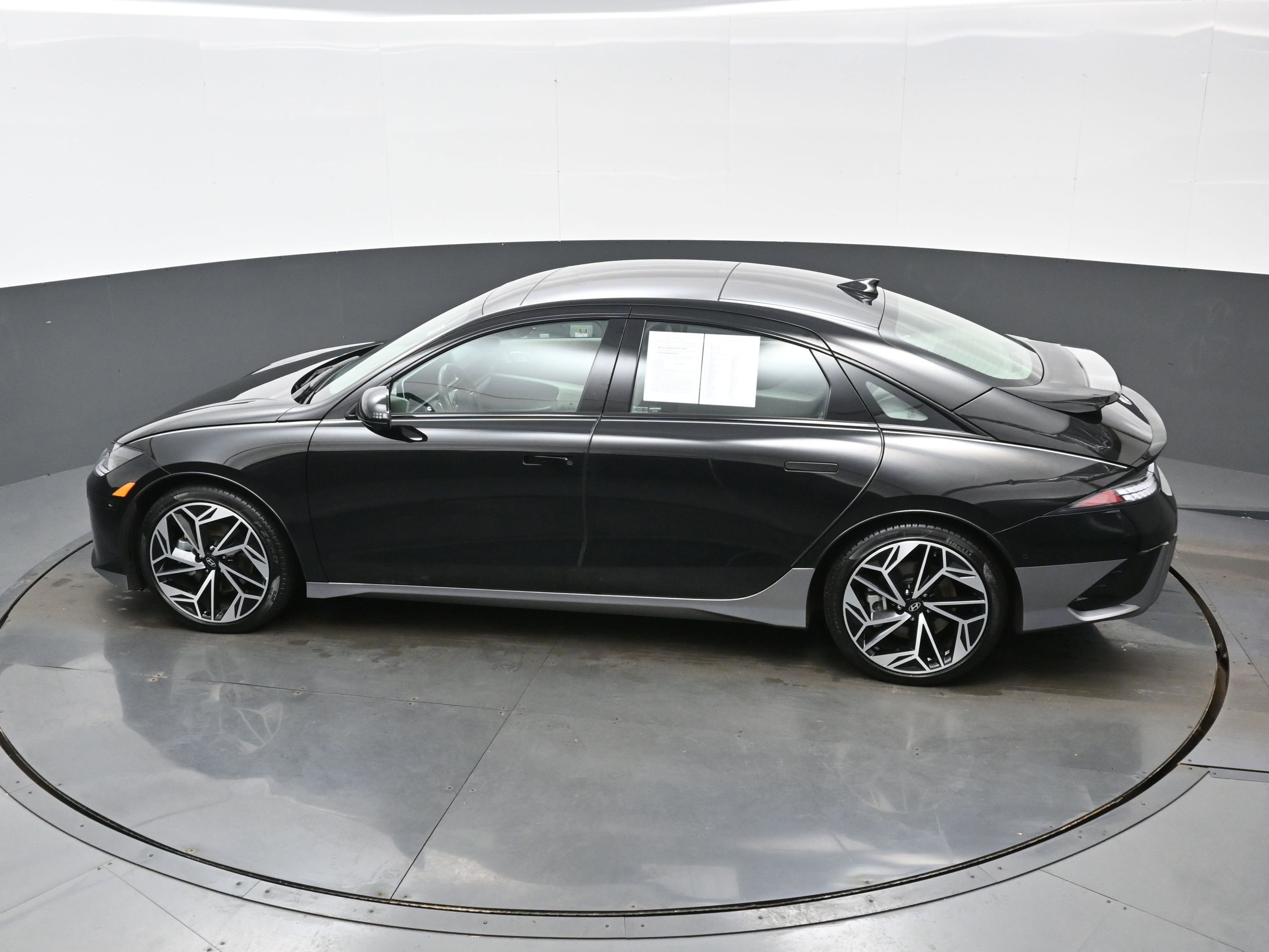 Certified 2024 Hyundai Ioniq 6 Limited image 35