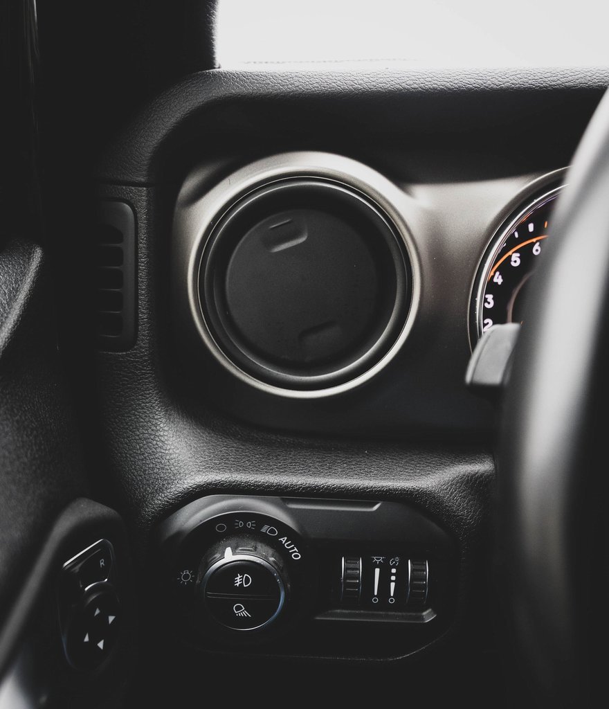 Used 2020 Jeep Gladiator Sport w/ Quick Order Package 24S image 10