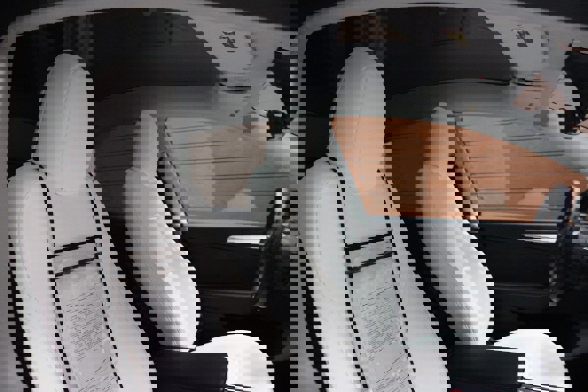 Used 2023 Tesla Model Y Long Range image 17