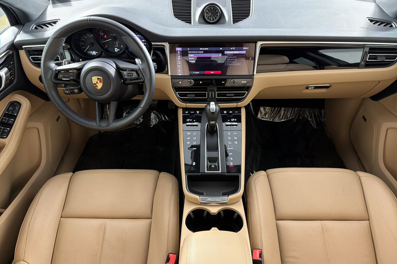 Used 2023 Porsche Macan AWD/4WD image 12