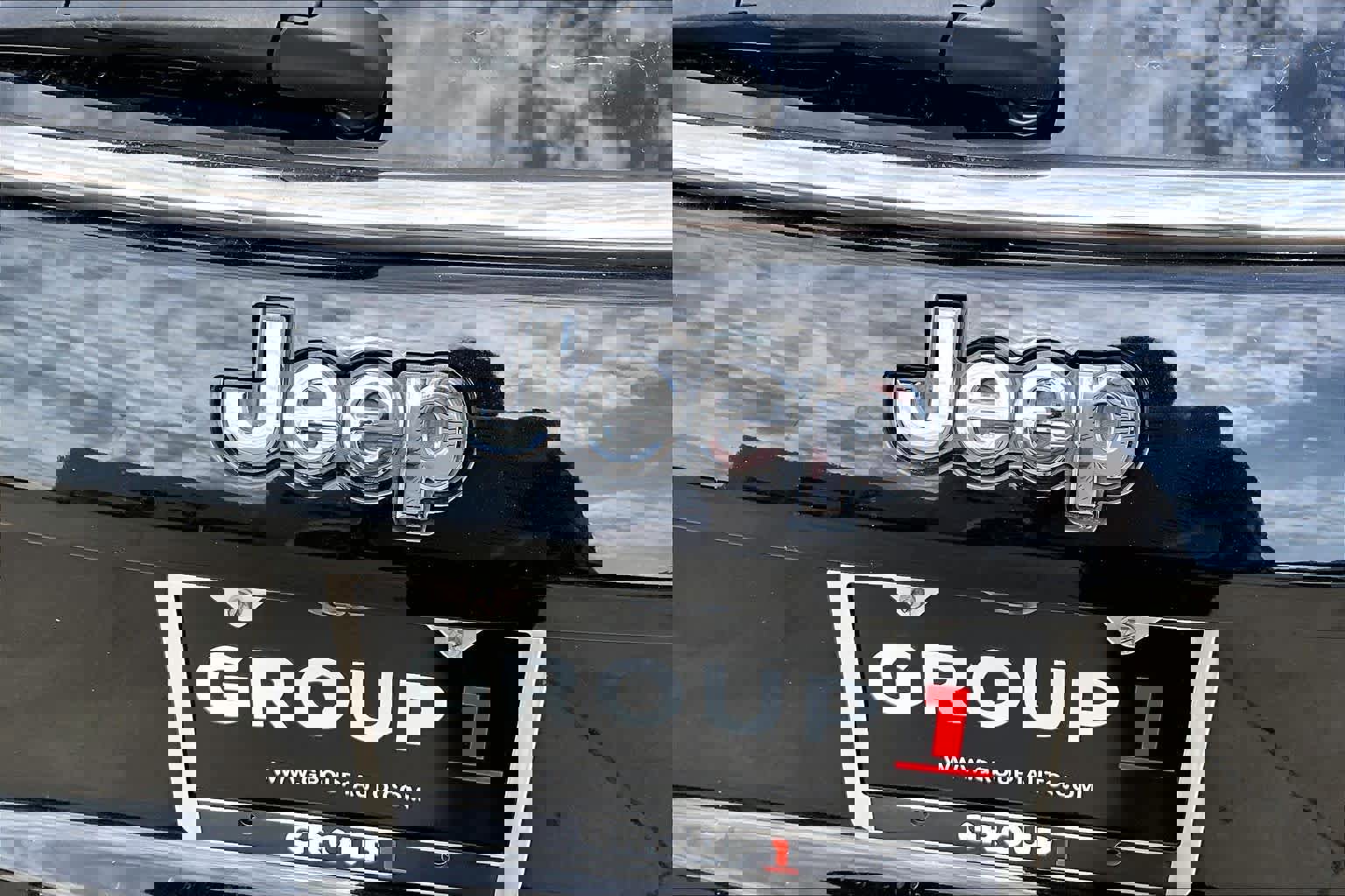 Used 2018 Jeep Compass Latitude FWD image 31