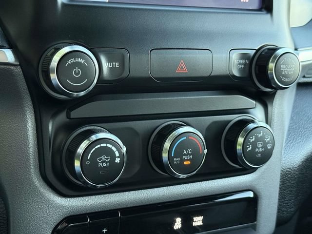 Used 2024 RAM 2500 Big Horn AWD/4WD image 17