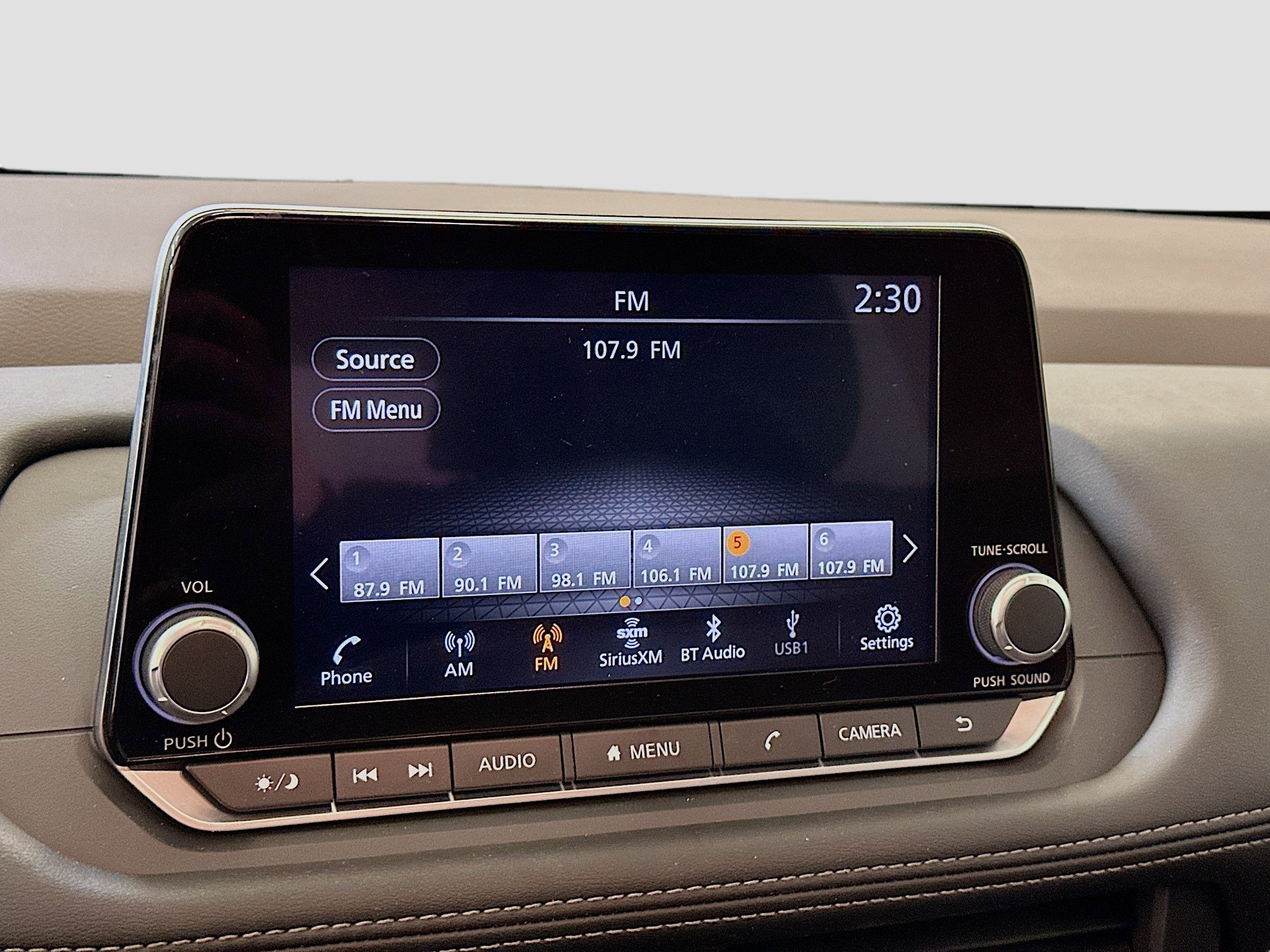 Used 2023 Nissan Rogue SV image 21