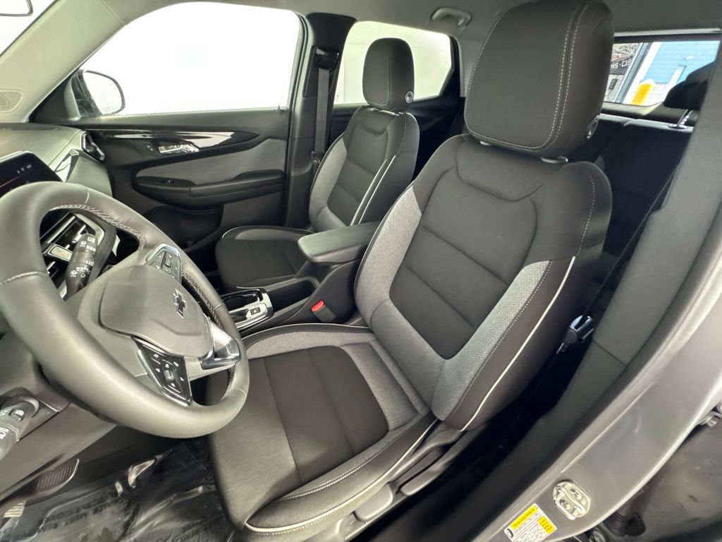 New 2026 Chevrolet TrailBlazer LT w/ Midnight Edition AWD/4WD image 23
