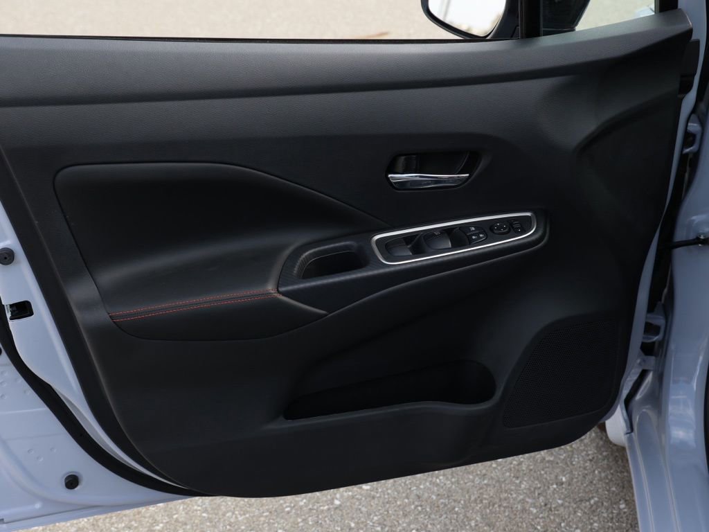 New 2025 Nissan Versa SR image 22