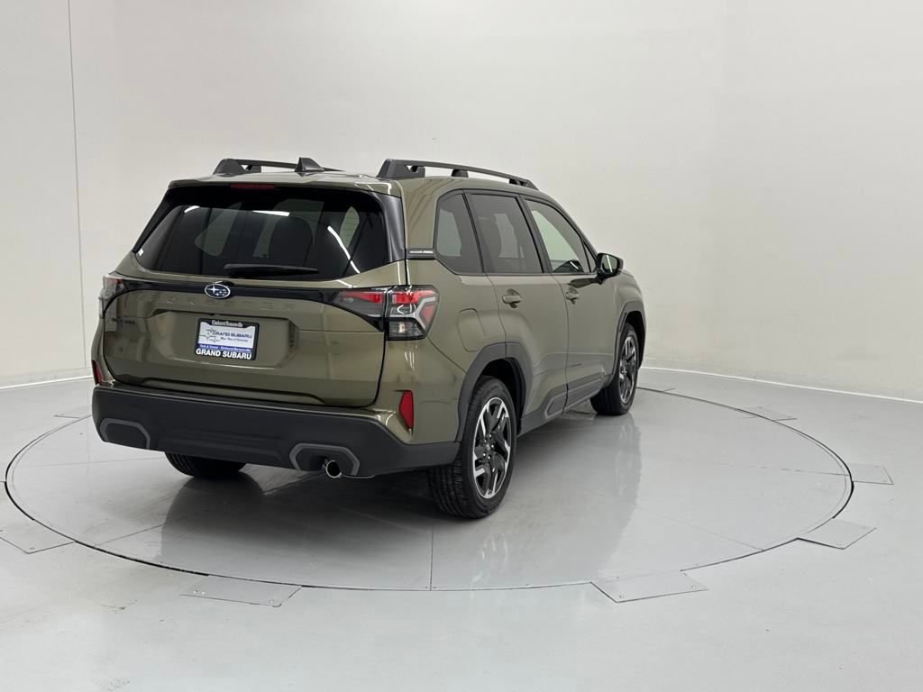 Used 2025 Subaru Forester Limited image 6