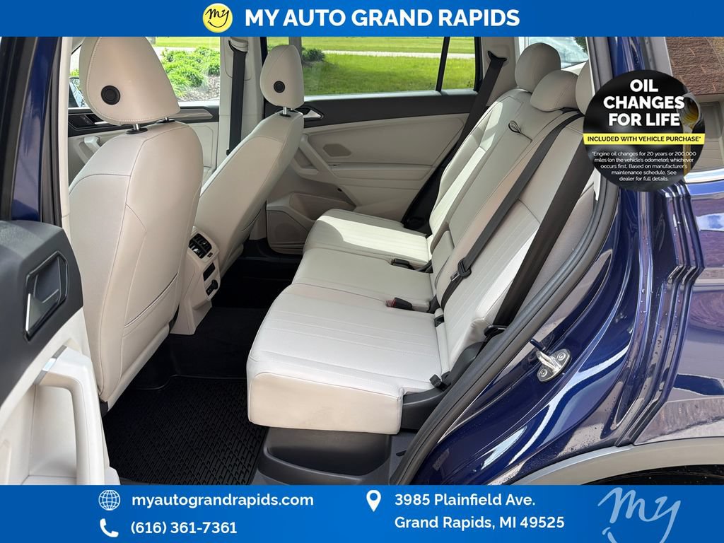 Used 2022 Volkswagen Tiguan SE AWD/4WD image 29