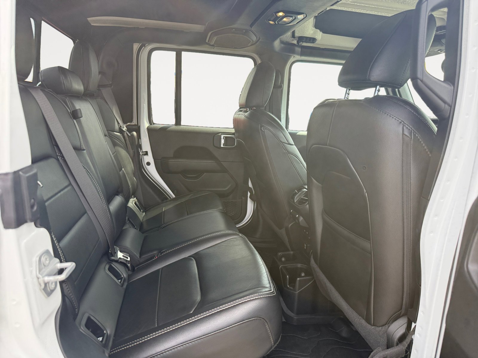 Used 2021 Jeep Gladiator Overland w/ Popular Equipment Package image 18