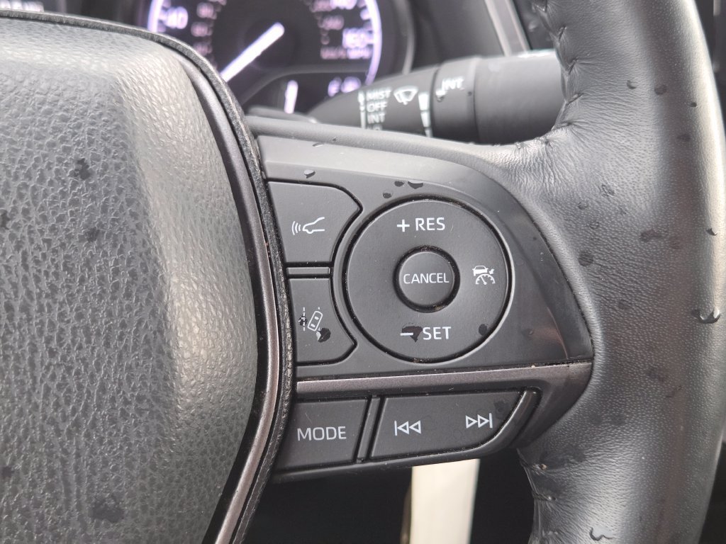 Used 2024 Toyota Camry SE w/ Cold Weather Package FWD image 15