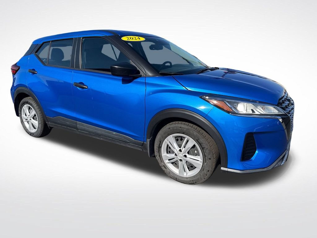 Used 2024 Nissan Kicks S FWD image 7