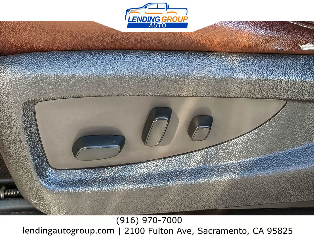 Used 2015 Chevrolet Suburban LTZ AWD/4WD image 21