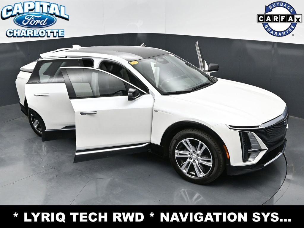Used 2024 Cadillac Lyriq Tech RWD image 35