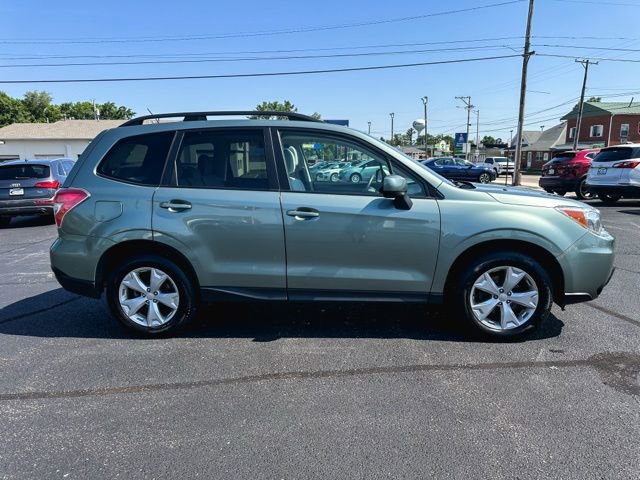 Used 2014 Subaru Forester 2.5i Premium w/ All-Weather Package AWD/4WD image 9