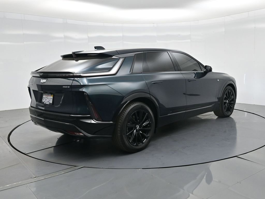 Used 2024 Cadillac Lyriq Sport image 7