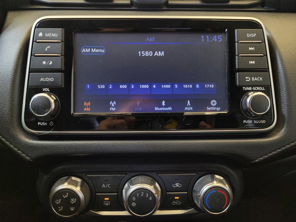 Used 2024 Nissan Versa S w/ Trunk Package image 25