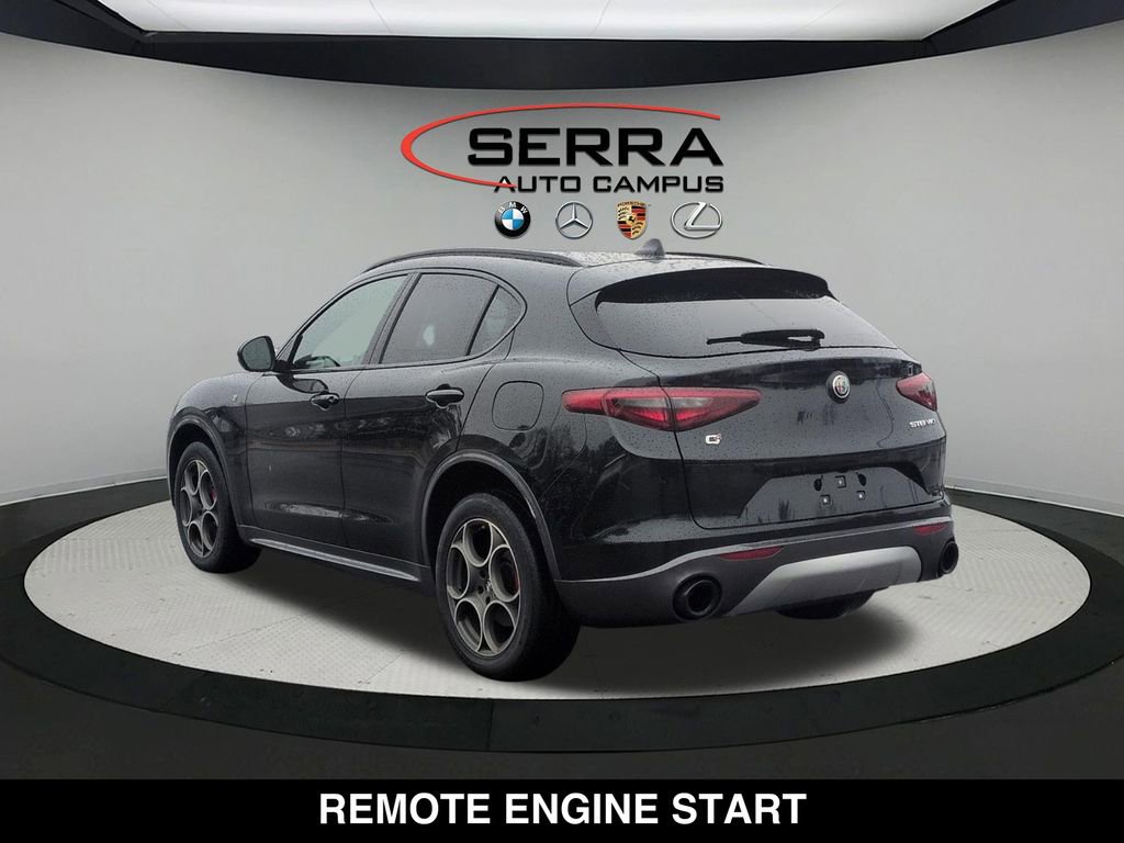 Used 2023 Alfa Romeo Stelvio Ti AWD/4WD image 15