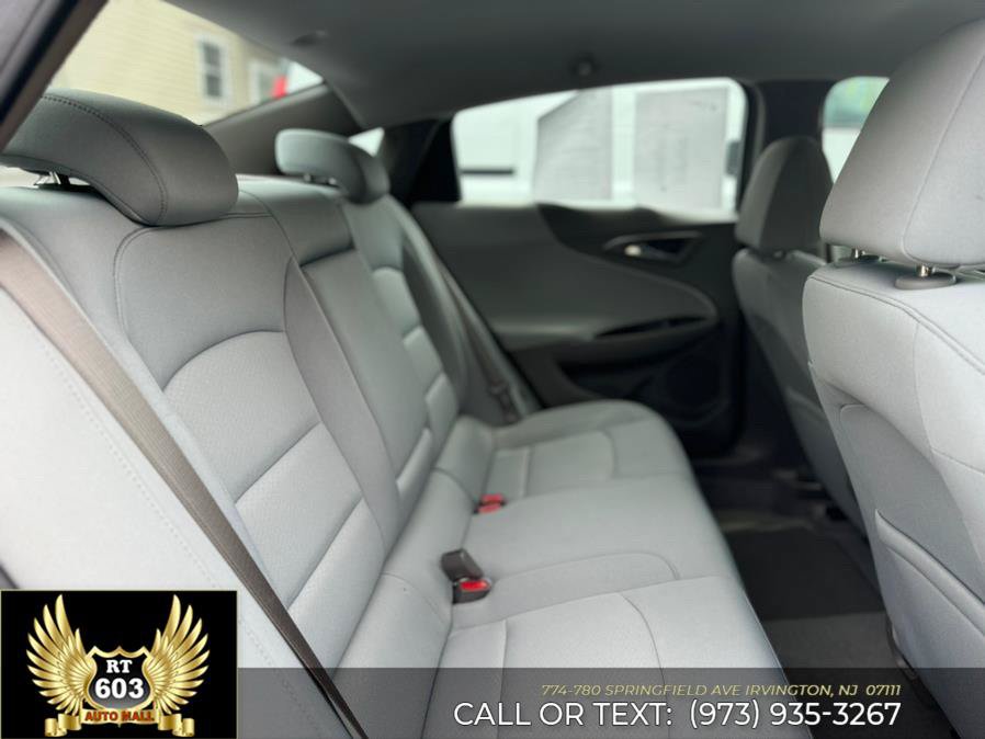 Used 2020 Chevrolet Malibu LT FWD image 12