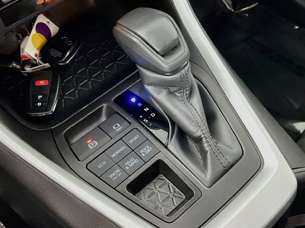 Certified 2024 Toyota RAV4 XLE AWD/4WD image 15