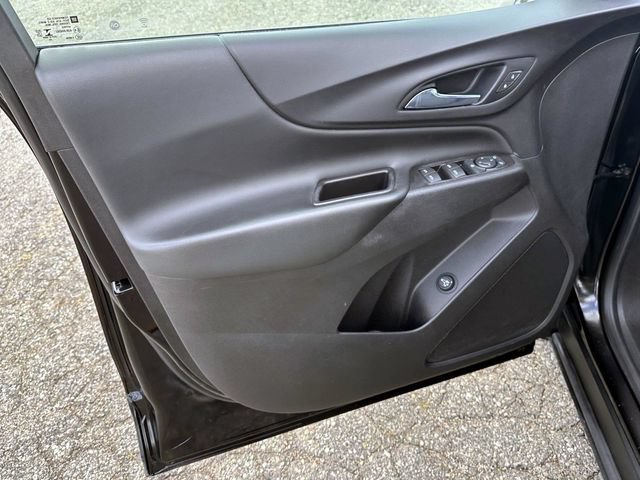 Used 2021 Chevrolet Equinox LT FWD image 17