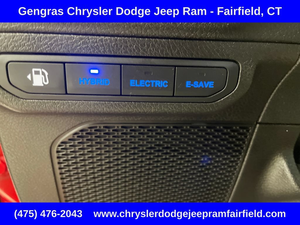 Used 2024 Jeep Wrangler Unlimited w/ Convenience Group AWD/4WD image 44
