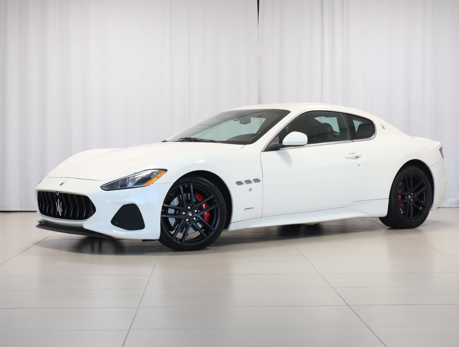 Used 2018 Maserati GranTurismo Sport image 1