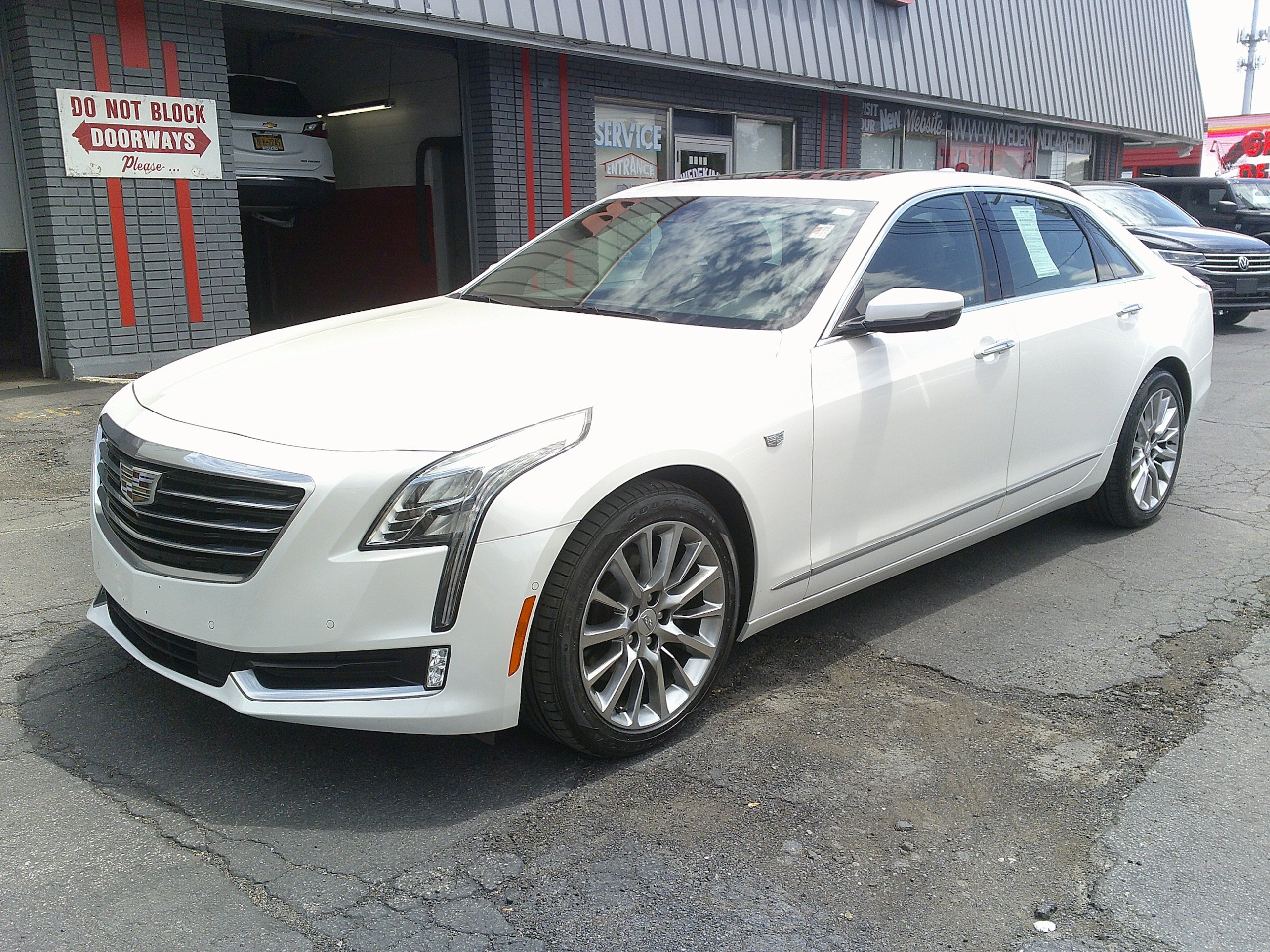 Used 2017 Cadillac CT6 Premium Luxury w/ Driver Assist Package AWD/4WD image 2