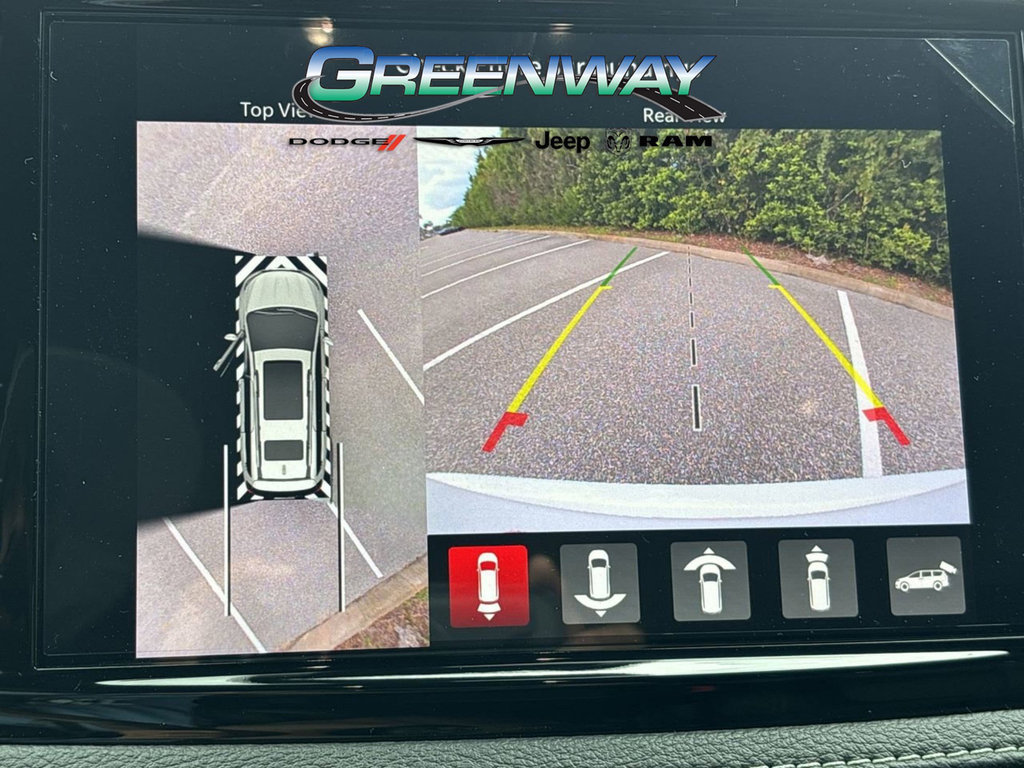 New 2026 Chrysler Pacifica Select image 22