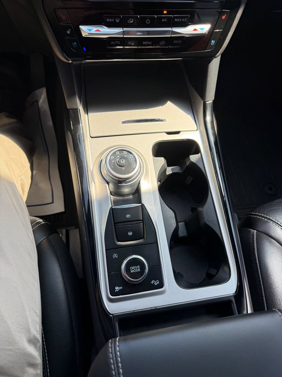 Used 2023 Ford Explorer ST w/ Equipment Group 401A AWD/4WD image 23