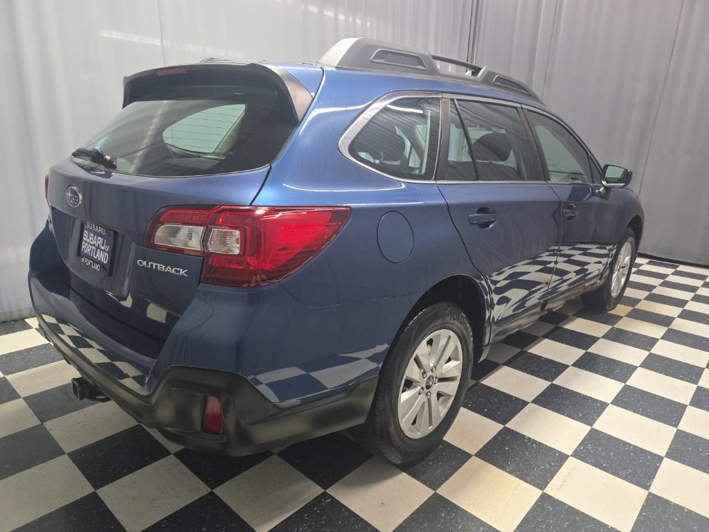 Used 2019 Subaru Outback 2.5i AWD/4WD image 6