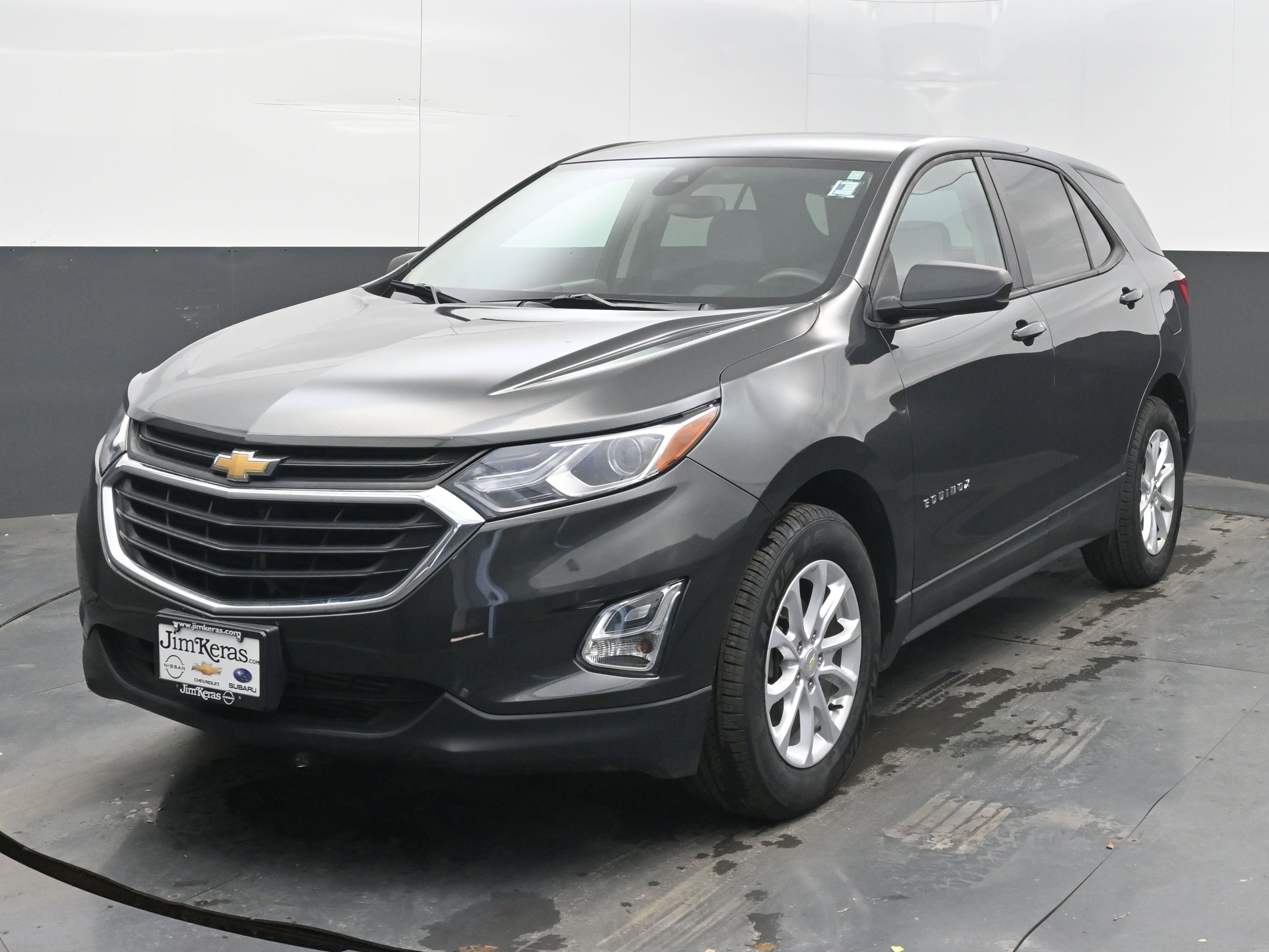 Used 2020 Chevrolet Equinox LS w/ LS Convenience Package image 3
