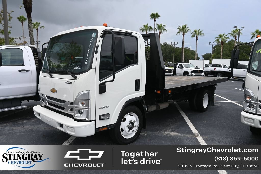 Used 2024 Chevrolet Low Cab Forward RWD image 1